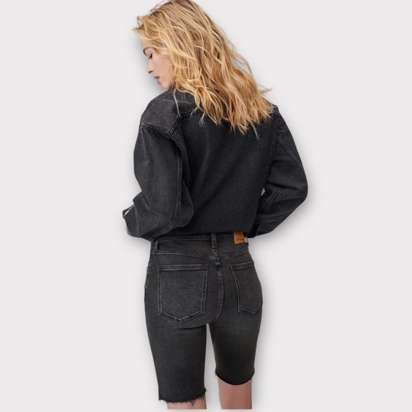 NWT Aritzia Yoko Bermuda Short Denim Forum - Picture 2 of 13